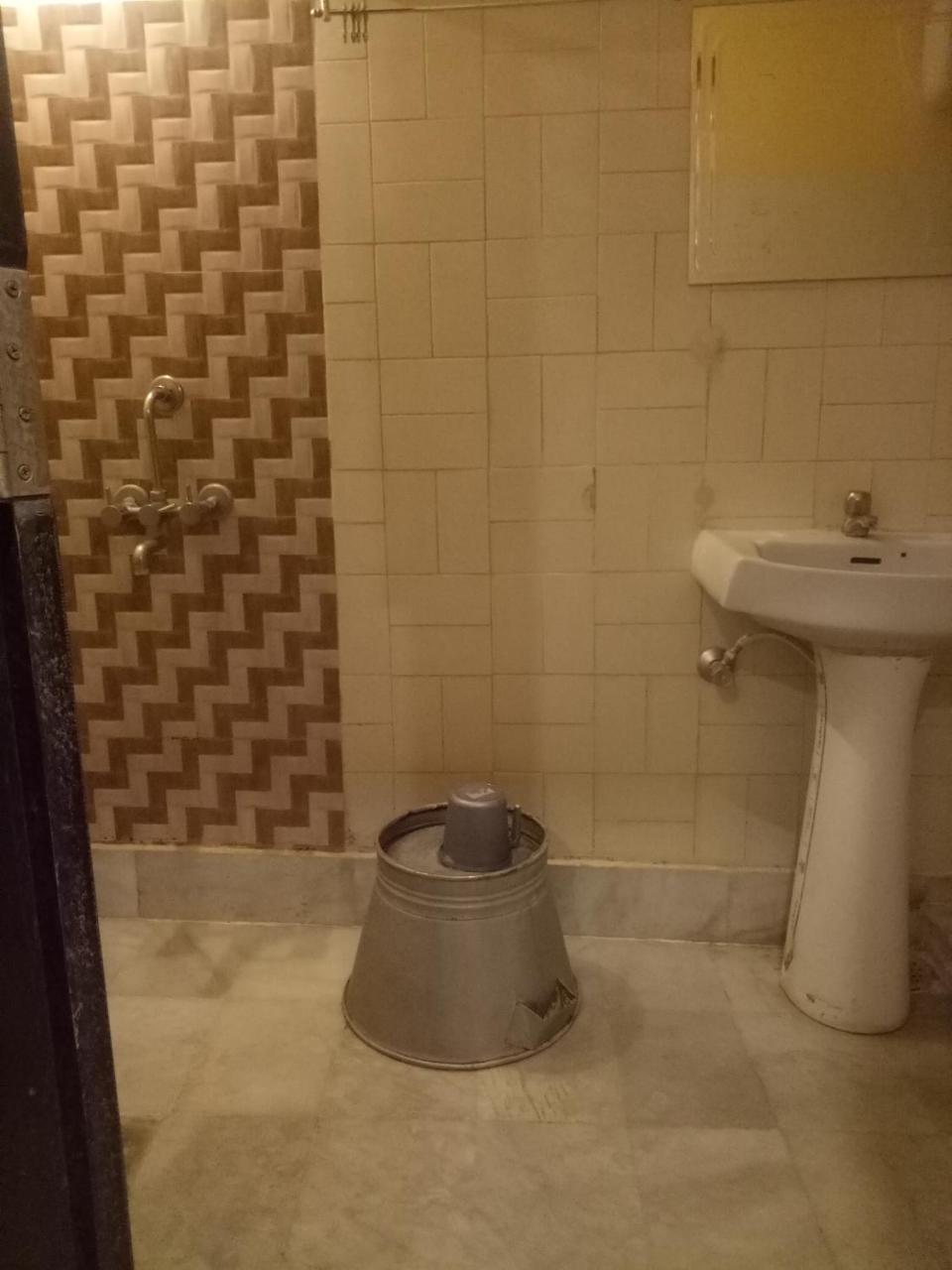 hotel sangeeth lodging Mysore Buitenkant foto